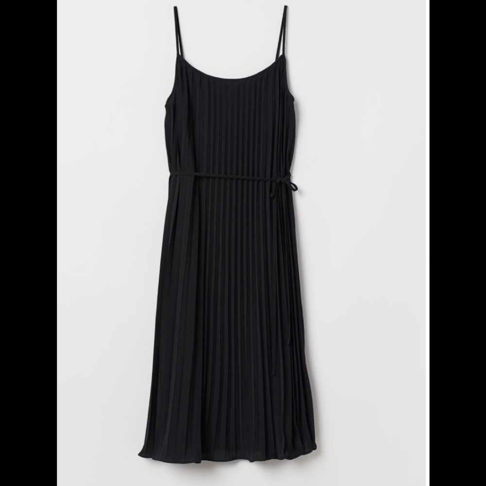 NWOT- Whimsical crepe pleated midi dress - Picture 1 of 1